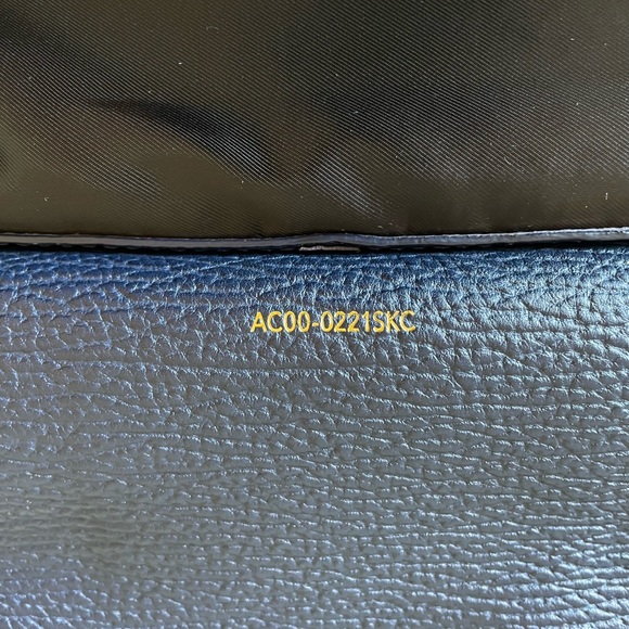 **SOLD** 3.1 Philip Lim Pashli Large Satchel - Picture 6 of 10